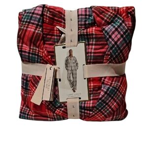 NWT Victoria's Secret Red Plaid Pajama Set Large/short